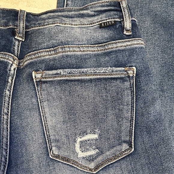 A24. Risen women’s distressed Denim Wide Leg Jeans size 29 - Picture 2 of 10